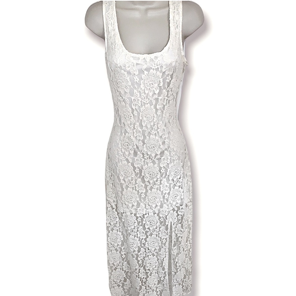 LACE MAXI DRESS